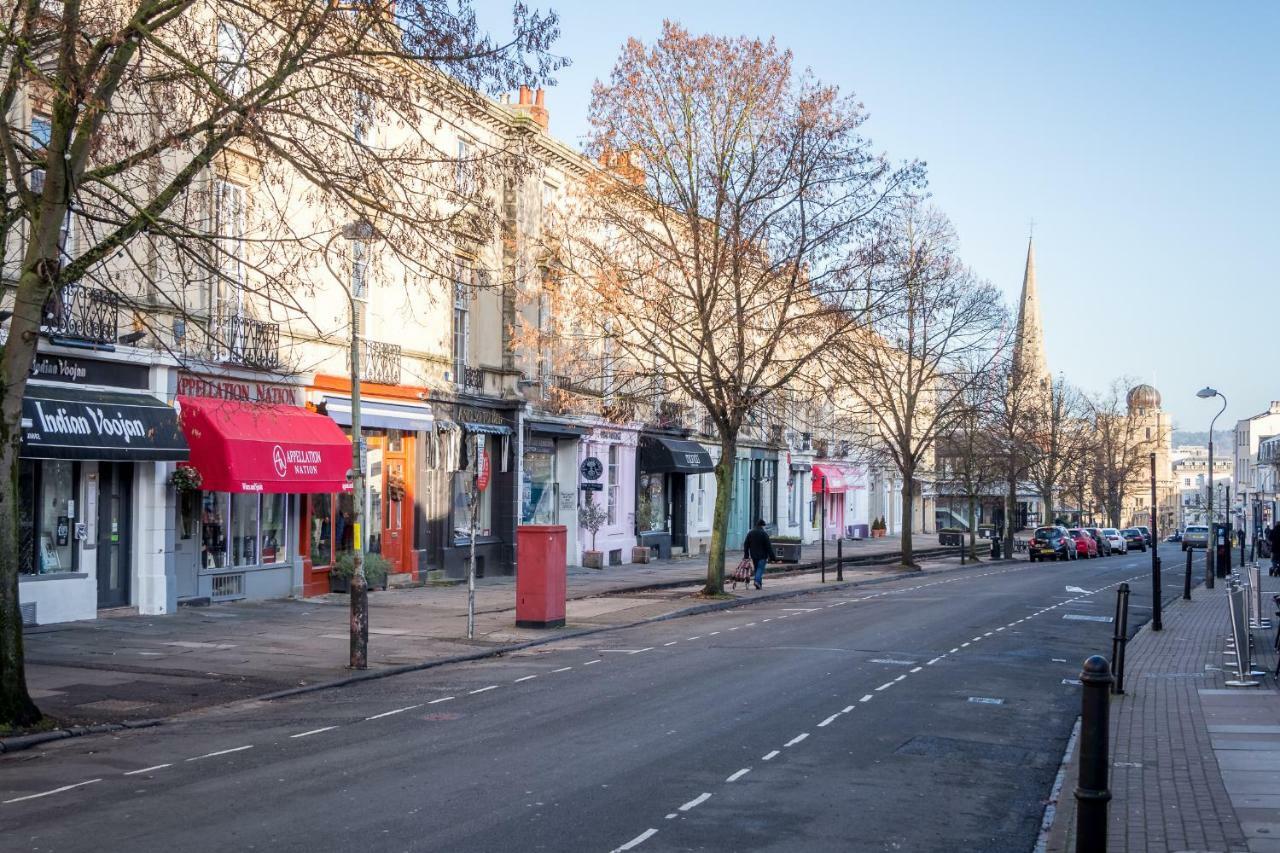 Elliot Oliver - Stylish 2 Bedroom Town Centre Apartment Cheltenham Esterno foto