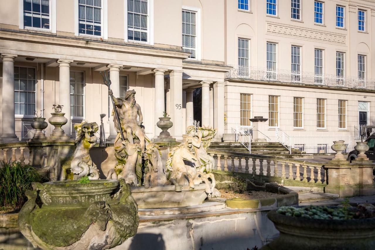 Elliot Oliver - Stylish 2 Bedroom Town Centre Apartment Cheltenham Esterno foto